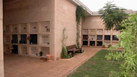 בית העלמין תמונה דקורטיבית